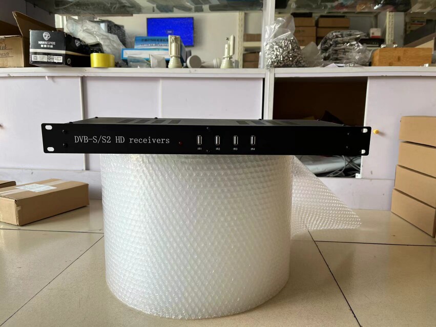 Engineering enclosure with 4-way machine DVB-S S2 format four-way integrated with high-definition connector-Taobao