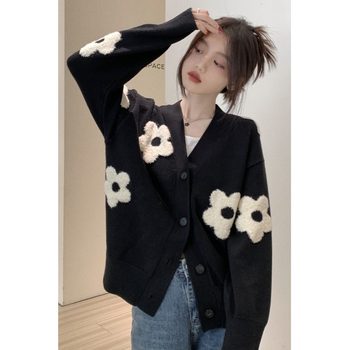 V-neck lazy and slim flower knitted sweater cardigan