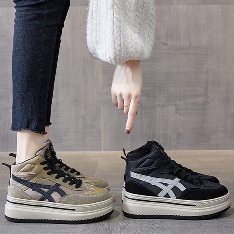 South Korea's old daddy shoes women's wins 2022 spring new ladies high cylinder cotton shoes 100 hitch base pine pastry casual shoes