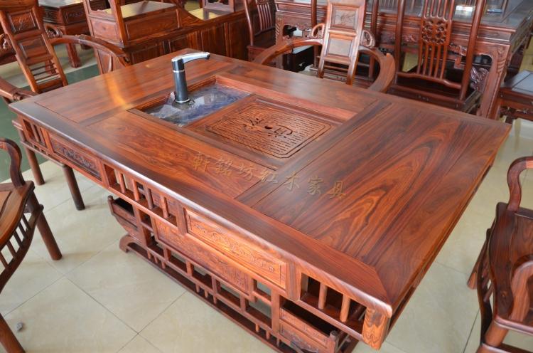 Gỗ rắn mới chạm khắc cung điện Elm phòng khách sofa bàn cà phê 3 mảnh đặt Trung Quốc Taishi ghế cổ đồ nội thất - Bộ đồ nội thất mẫu giường gỗ đẹp
