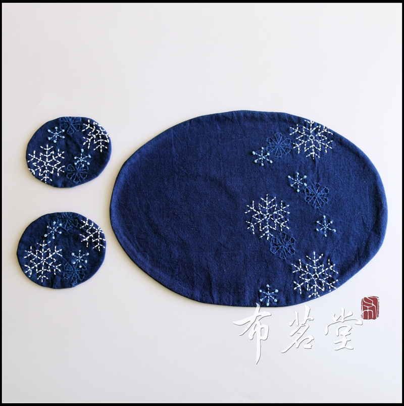Cloth Mingtang handmade thorn embroidery oval tea cushion coaster set Four seasons series spring, summer, autumn and winter four