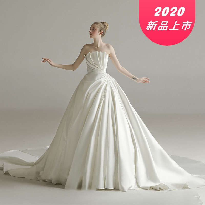 Foreign trade source satin wedding dress female 2020 bride main yarn European and American court Hepburn style spring retro tube top