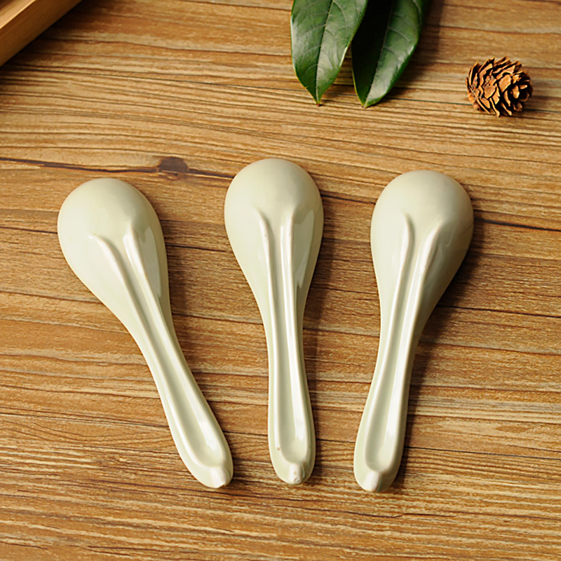 Creative ceramic spoon, Chinese wind spoon, spoon, spoon, run rice meal spoon, spoon, under the glaze color process