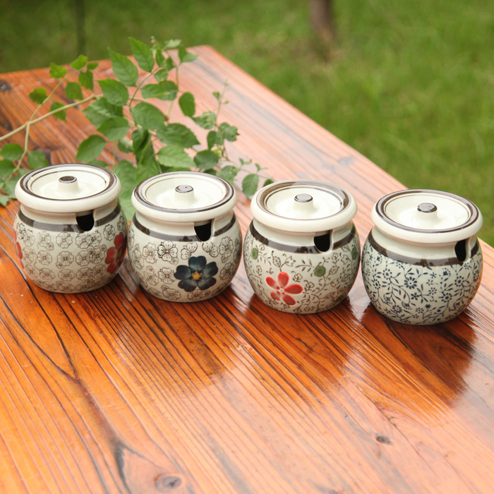 Huai under glaze color porcelain seasoning as cans of rural wind caster kitchen condiment jar of salt shaker ideas under the glaze color