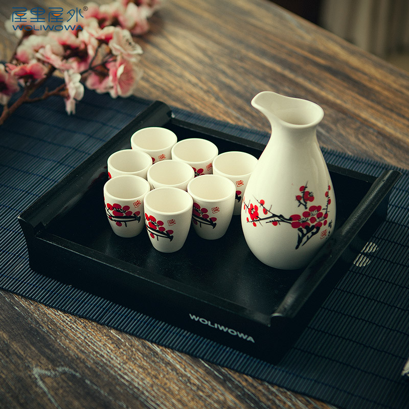 Creative antique white wine wine suits for Japanese hotel and wind hip ceramic cup. A small handleless wine cup to ultimately responds a cup of gift boxes
