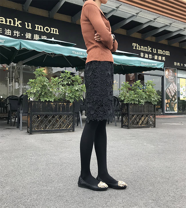Four Seasons mô hình phụ nữ kích thước lớn gói Slim hip hoang dã bước ren tan váy lót ren váy váy ngắn trong chiếc váy chân váy xoè