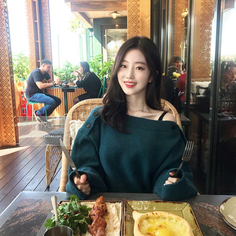 Fall and Winter 2018 new Korean women's clothes loose sleeve sleeve button and knitton ladies tops tide