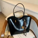 Вместительная и большая сумка через плечо, демисезонная сумка на одно плечо, изысканный стиль, из натуральной кожи