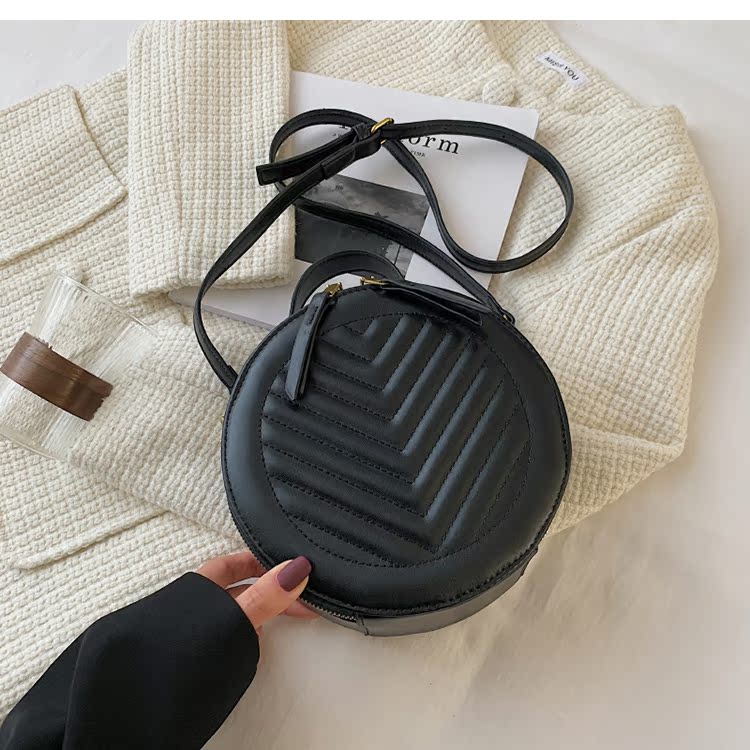 Sacs De Fil De Broderie Populaires Nouveaux Sacs Sac De Messager Sauvage Mode Petit Sac Rond Portable display picture 2