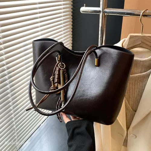 Вместительная и большая сумка через плечо, демисезонная сумка на одно плечо, изысканный стиль, из натуральной кожи