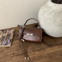 Коричневая подвеска