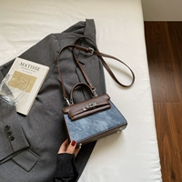 Синяя подвеска