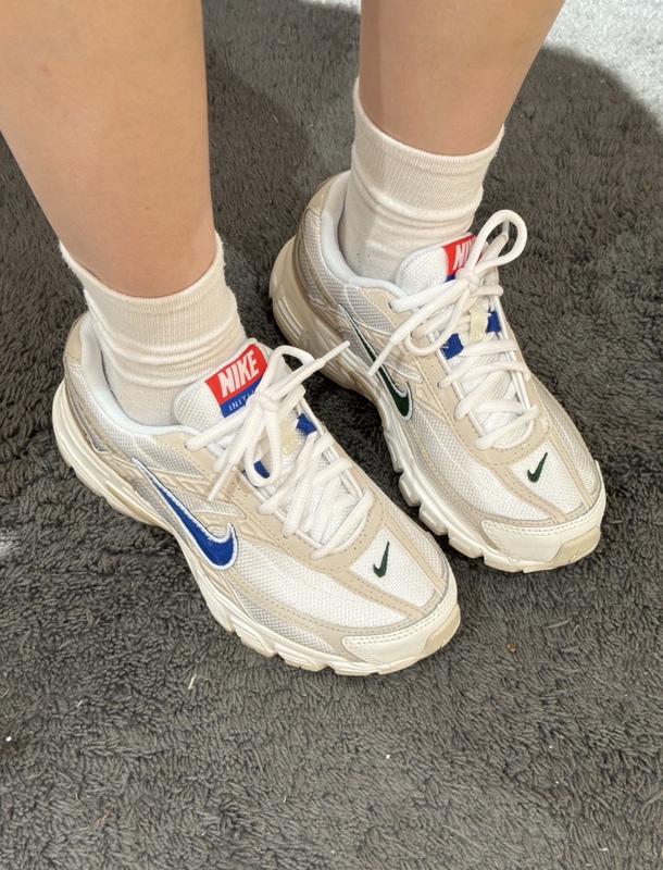 Nike Initiator Women's Retro Running Shoes, Shock-Absorbing, Comfortable and Versatile Dad Sneakers Hq1183