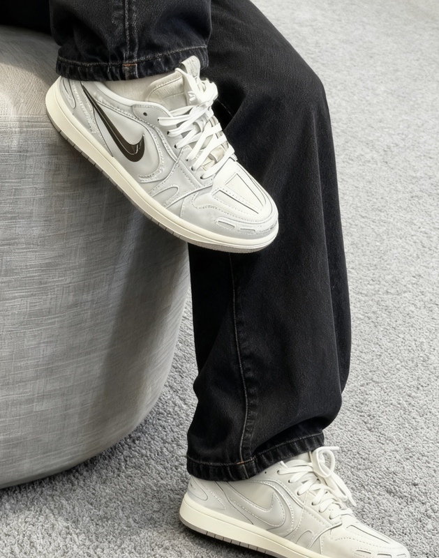 Air Jordan Aj1 V3 Light Gray Stereo Hook Metal Motorcycle Style Retro Skateboard Shoes for Women Im6662-181 Air Jordan Aj1 V3 Light Gray Stereo Hook Metal Motorcycle Style Retro Skateboard Shoes for Women Im6662-181
