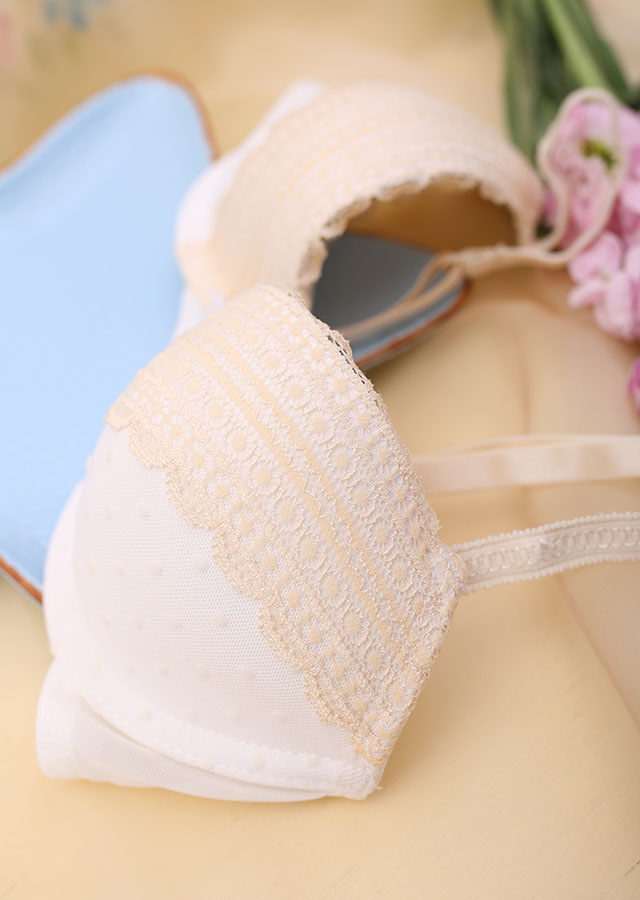 W4277 Anh đơn mét trắng gợi cảm áo lót mỏng thoải mái đặt 70B75BC80BC đồ bơi nữ đẹp