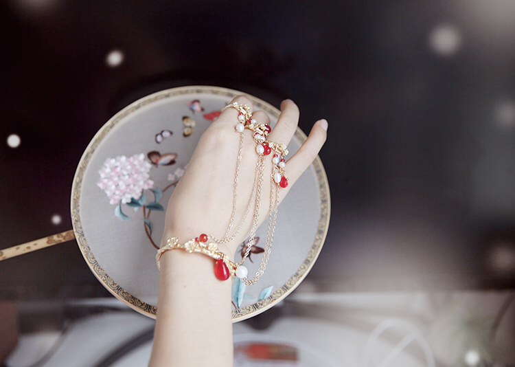Tình yêu lụa bọc tay sáng tạo vòng tay vòng một vòng cổ gió đẹp Handmade trang phục Hanfu cổ tay trang trí - Vòng đeo tay Cuff vòng đá