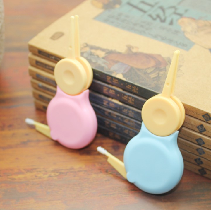 Newborn Baby Nose Digger Child Clean Nostril Clip Baby Round Head Safety Tweezers Nasal Ear Clip