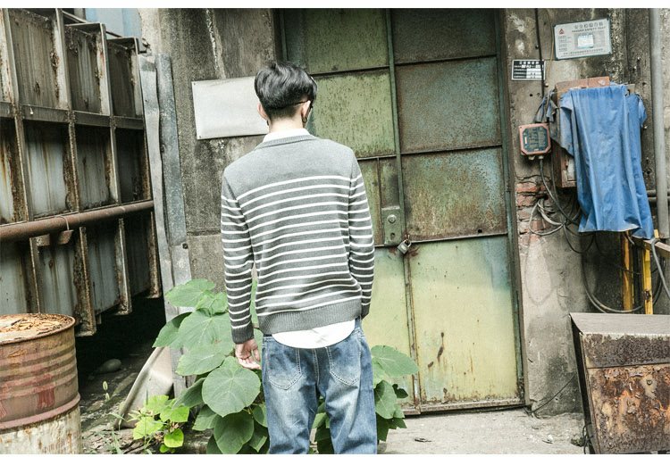 Tokyo Tủ quần áo nam Mới Nhật Bản Cao đẳng Gió Áo cổ tròn Nam Thanh niên Hàn Quốc Áo len giản dị quần áo nam hàng hiệu