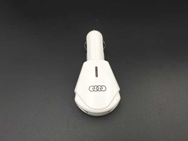 AL528 USB Car phổ sạc điện thoại di động sạc nhanh 2A Car Charger đầu 4USB đa xe cổng sạc bộ chuyển đổi - Phụ kiện điện thoại trong ô tô giá đỡ điện thoại mini
