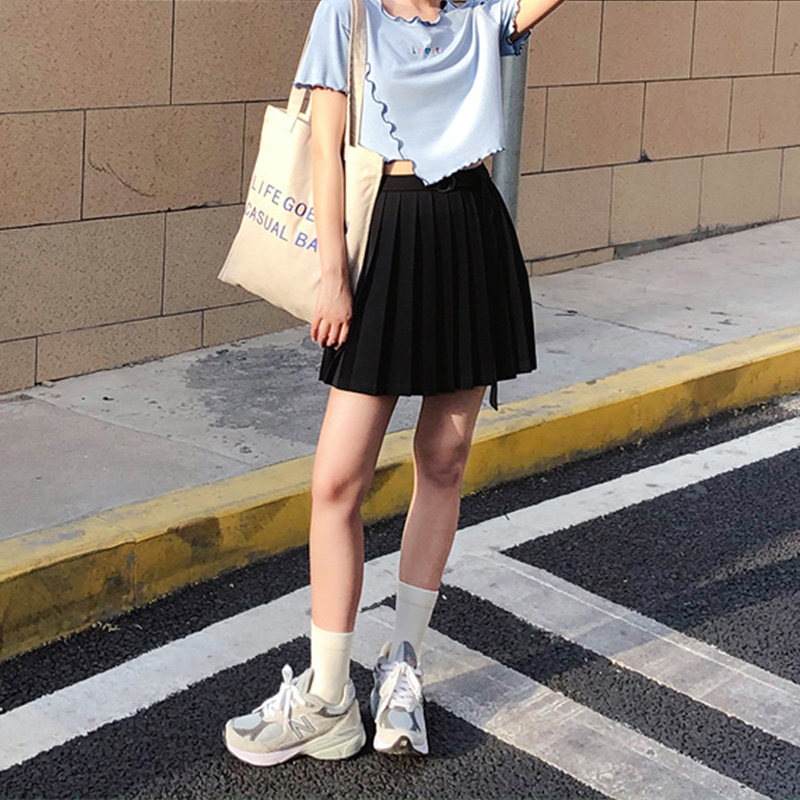 (Spot)Loyal dog Xiaohachi Pear-shaped Homemade-Concerto-2021 Summer umbrella skirt Pleated Japanese skirt female