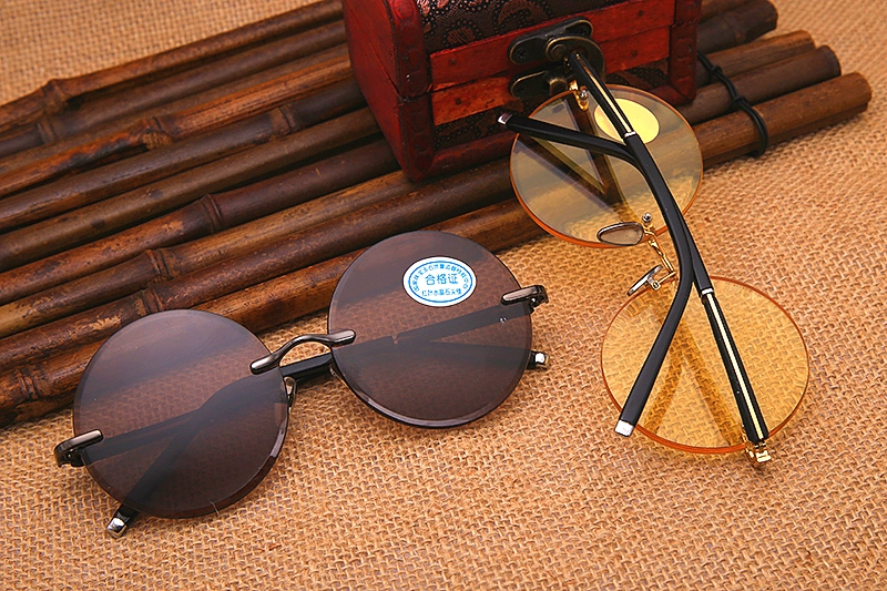 Kính pha lê tự nhiên Donghai đá gương nam kính râm