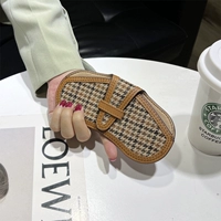 Земляной желтый