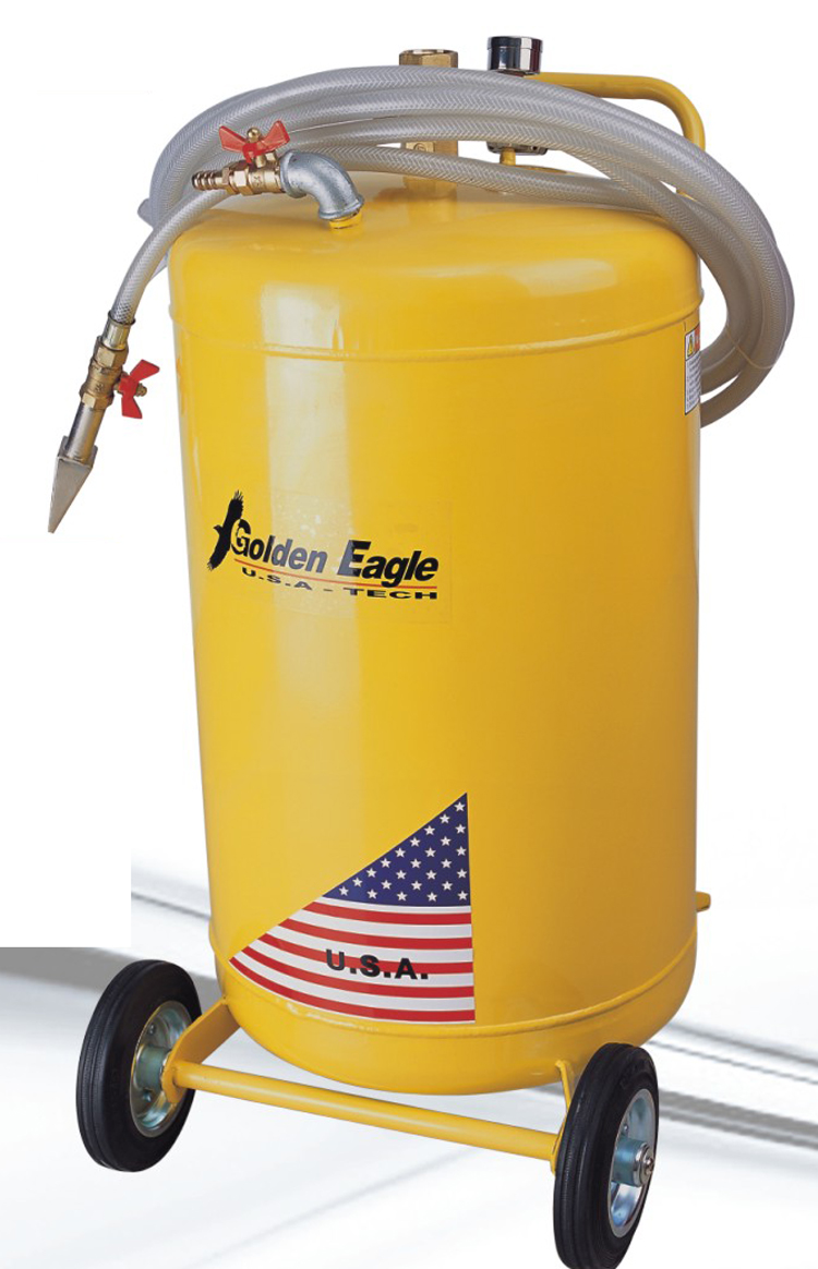 Manufacturer direct sales Glins pneumatic foam cleaning equipment 72L four wheel big valves 380AR