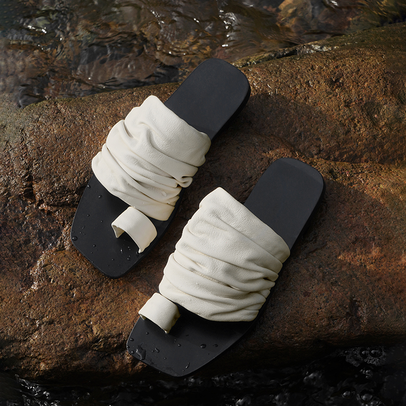 Maria Noble Original Design Imported from Italy Sheepskin Fashion Slip-On Flip-Flops for Women to Wear Outside in Summer Trendy Style