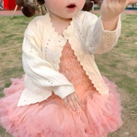 Белый кардиган