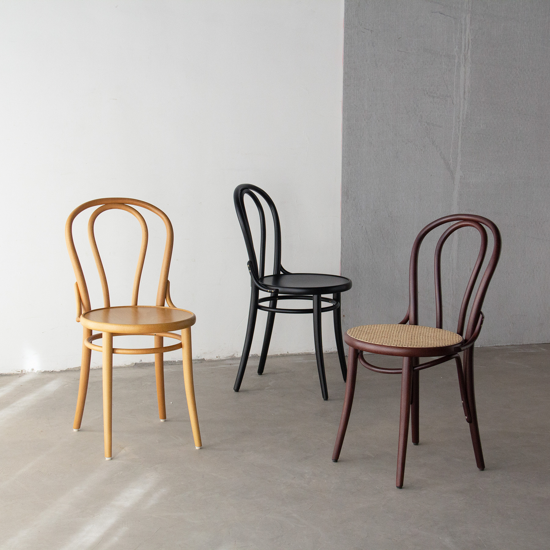 coznap brand new) Czech TON agent classic 18 number wood dining chair spot