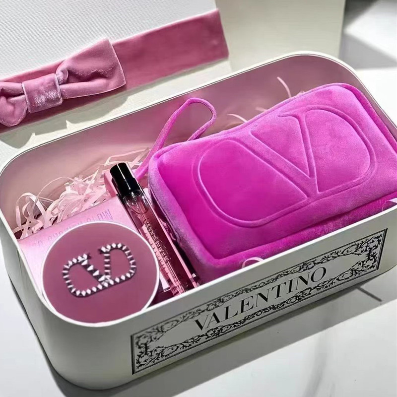 Valentino Cosmetic Bag for Women 2025 New Large-Capacity Handbag Shoulder Crossbody Bag
