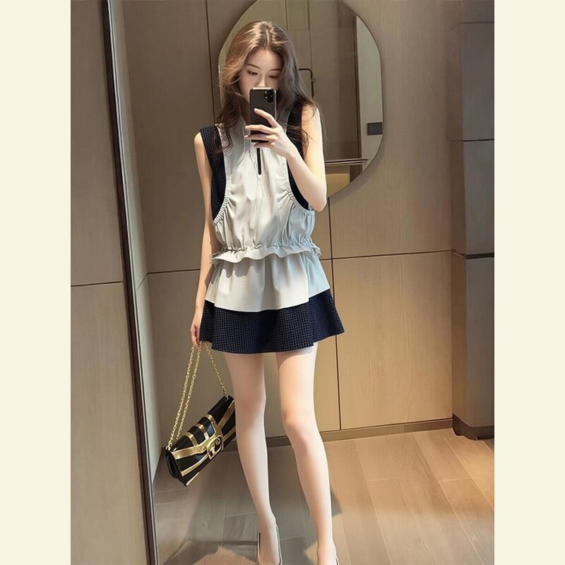 Summer Style Outfit with a French High-End Feel, Super Pretty and Unique, Beautiful Dress with a Miu Miu Vibe and Color-Blocking