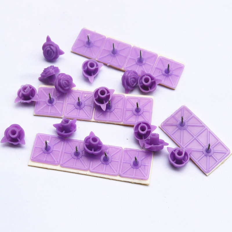 Черный цветовой фиолетовый