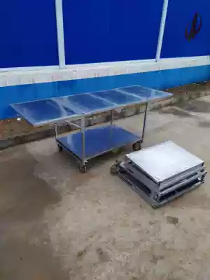 Stall riders push night market stalls, folding multi-function commercial wheels, mobile meetings, craft gifts, decorations, toys, sales