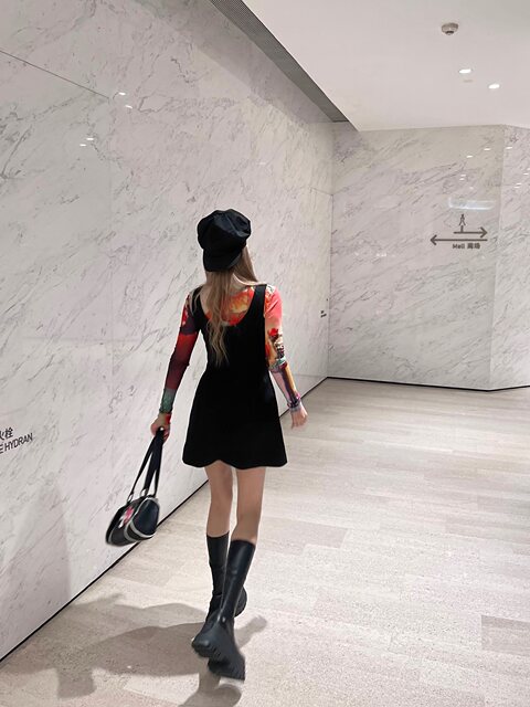 Mungsera's Original High-End Waist-Cinching Dress for Female Protagonists, Tweed Chanel-Style Dress, Black/Gold