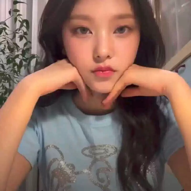 Newjeans Haerin Same Style Sky Blue Short-Sleeved T-Shirt for Women 2026 New Pure Cotton Slim Fit Top