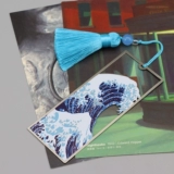 Su Nian и Fengfu Shiwu Kanagawa Surfing Metal Wave Induction Box Установка литература и художественные подарки