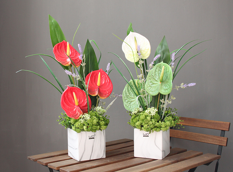 The Send + simulation flower anthurium callas with ceramic vase household decoration decoration in the living room table floral suit