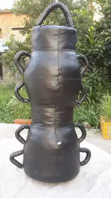 Boxing is responsible for Ruisibang promotional wrestling, mixed martial arts, one filled with a lot of handles