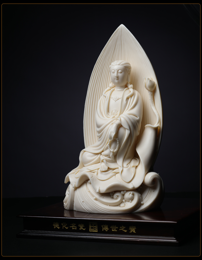 Furnishing articles Lin Jiansheng yutang dai dehua porcelain avalokitesvara figure of Buddha is the goddess of mercy corps