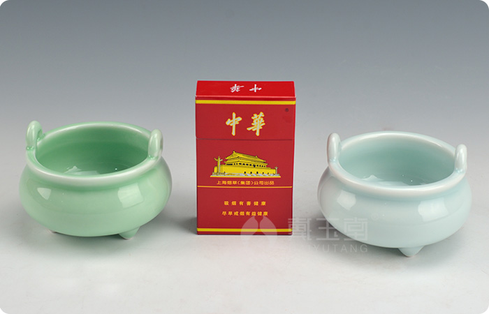 Yutang dai celadon small censer indoor ceramic aroma stove for Buddha incense buner furnishing articles home to worship the Buddha with supplies