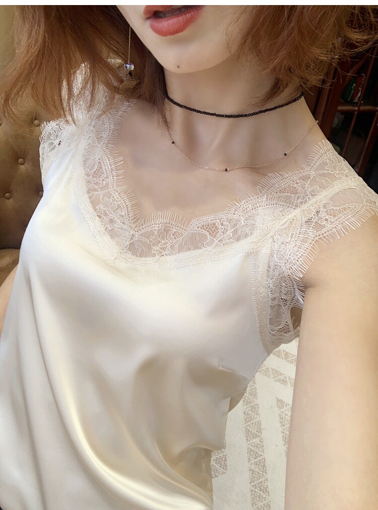 MOTOKYO white hanging vest female with a silk satin and sexy V collar with lace tops