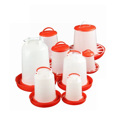 Толстая куриная утка, утка, гуси кормить ведро чайник с бочкой ковш