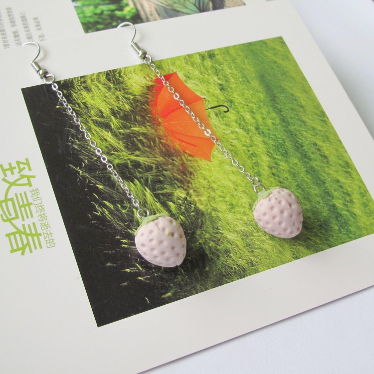 Summer Little Fresh Cute Fruit Strawberry Long Version Earrings South Korea Temperament Earrings Ear-Ears Pendant