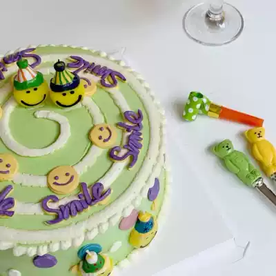 Korea ins yellow smiley cartoon cute candle creative children's birthday candle Net red candle decoration