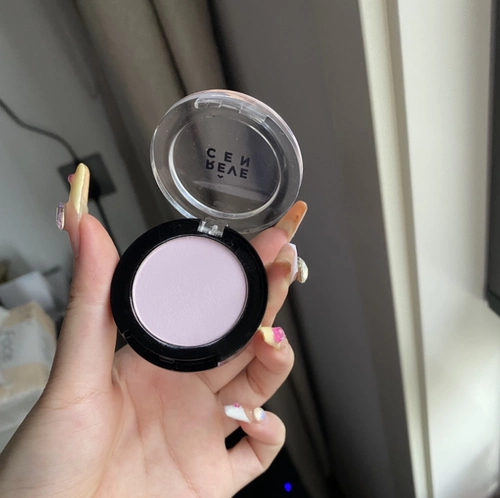 Снижение возраста и нежная корейская ниша непопулярная ревена монохромные монохромные монохромные прикрытия.