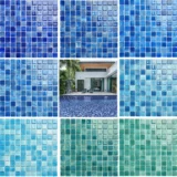 Бассейн, синяя стеклянная мозаика на стену