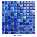 Бассейн, синяя стеклянная мозаика на стену