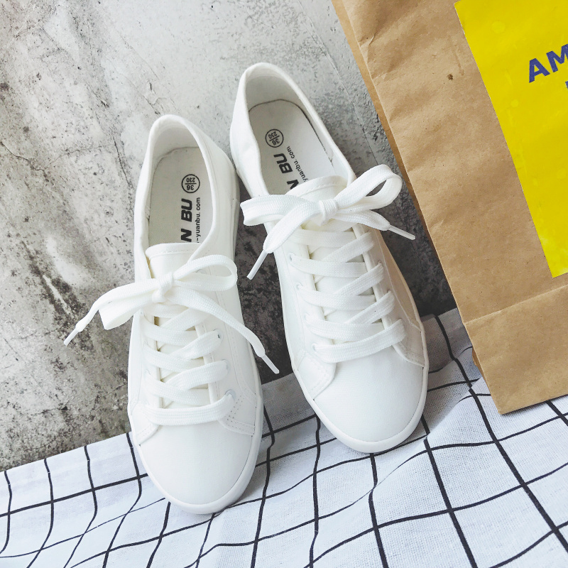Discover the 2022 New White Low-Top Canvas Shoes, Ultra-Soft and Comfortable White Cotton Shoes with an Artistic Style for Women