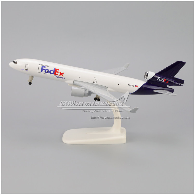 20cm Fedex McDonnell Douglas MD-11 simulation passenger aircraft